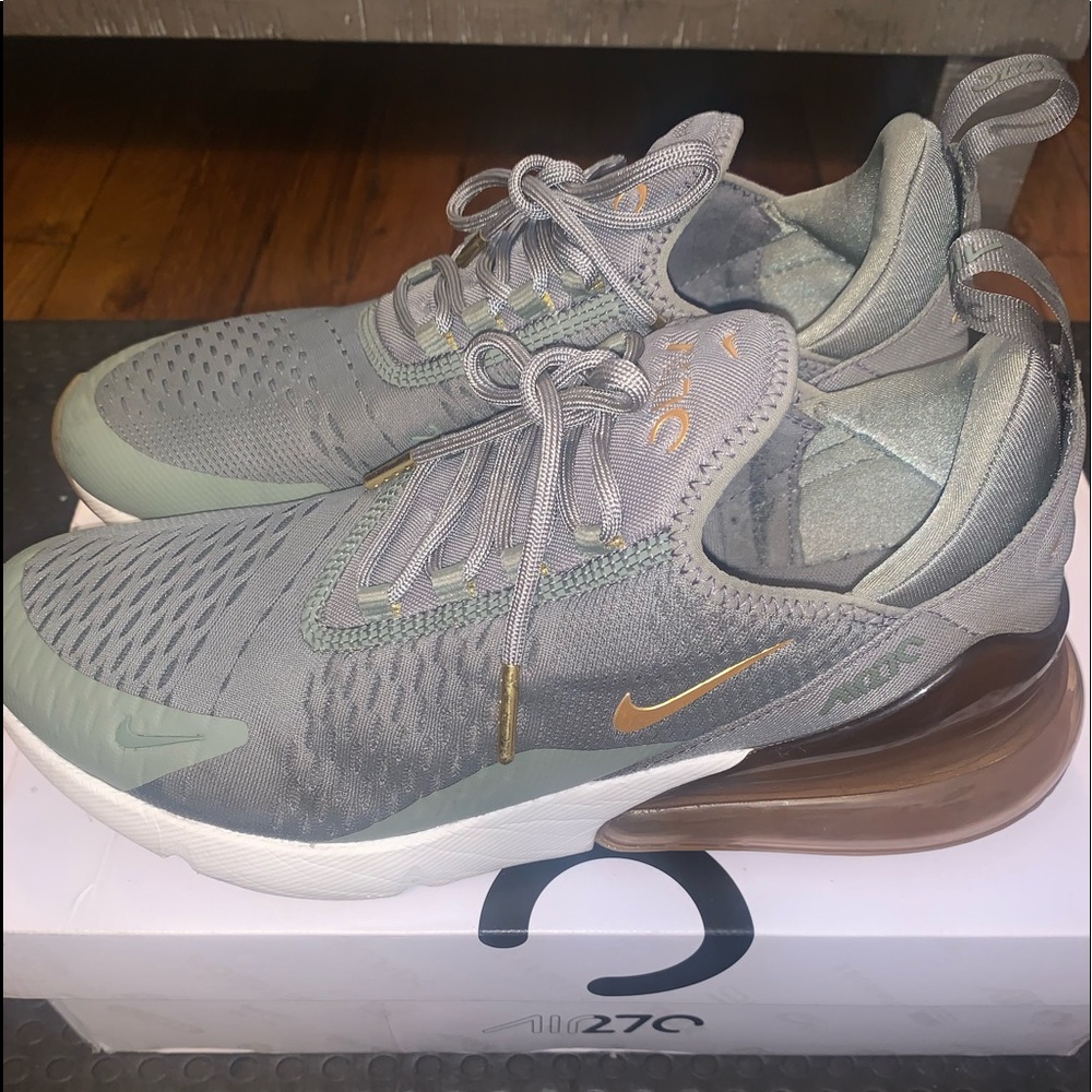 ✨NIKE AIR MAX 270✨
